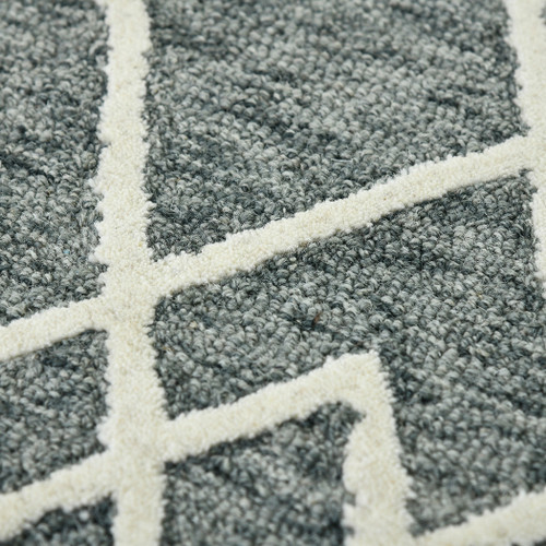 8' X 10' Gray And Ivory Wool Geometric Hand Hooked Area Rug