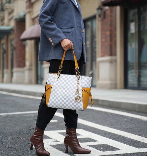 Xenia Circular Print Tote Bag with Wallet 