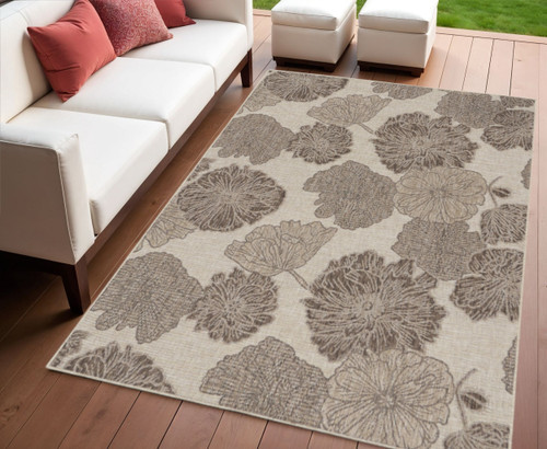 4' X 6' Natural And Ivory Floral Indoor Outdoor Area Rug