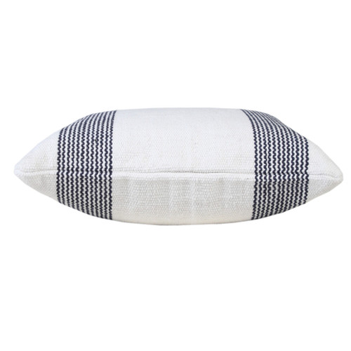 Homeroots Home Decor 20 X 20 Inches Deep Blue and White 100% Cotton Geometric Zippered Pillow, Zippered
