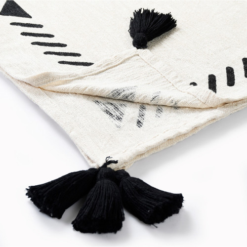 50" X 60" Black and White Woven Cotton Geometric Throw Blanket with Tassels Decor