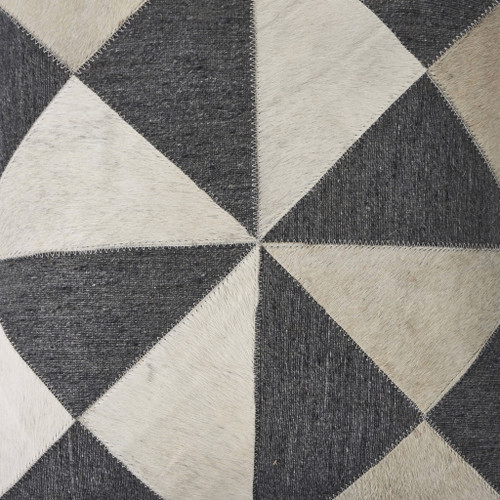 Homeroots Home Decor 20 X 20 Inches Charcoal and White 100% Wool Geometric Zippered Pillow