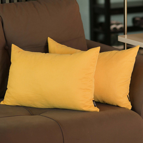 Homeroots Home Decor Set Of Two 12 x 20 Inches Yellow Polyester Zippered Pillow Cover