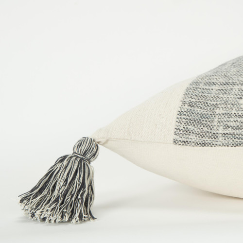 Homeroots Home Decor 20 Inches Gray and Ivory Cotton Pillow with Tassels