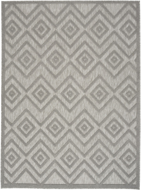 6' X 9' Silver Grey Argyle Indoor Outdoor Area Rug