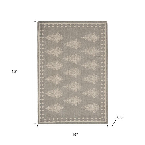 19" Set of Four Gray And Cream Geometric Medallion Cotton Placemats