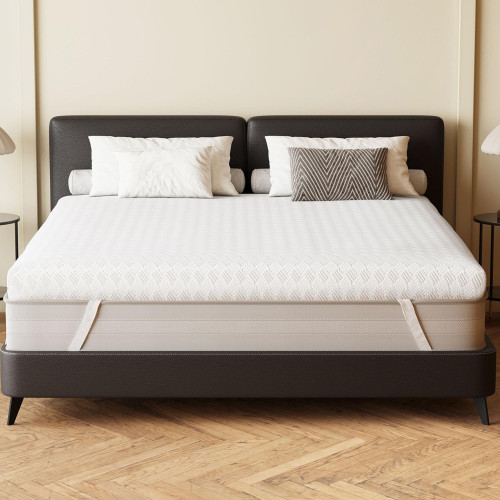 4" White Memory Foam Queen Mattress Topper