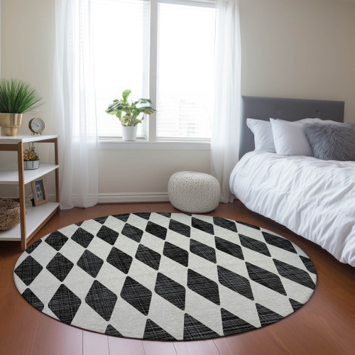 8' Black Round Geometric Washable Indoor Outdoor Area Rug