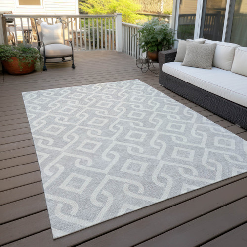 8' X 10' Silver And Ivory Geometric Washable Indoor Outdoor Area Rug