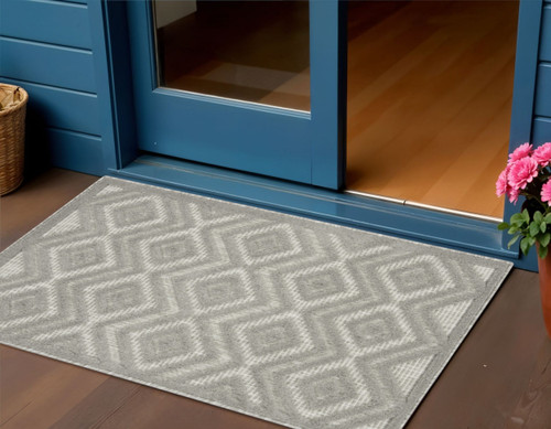 2' X 4' Silver And Gray Geometric Indoor Outdoor Area Rug