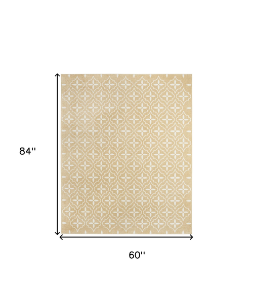 5' X 7' Beige And Ivory Geometric Indoor Outdoor Area Rug