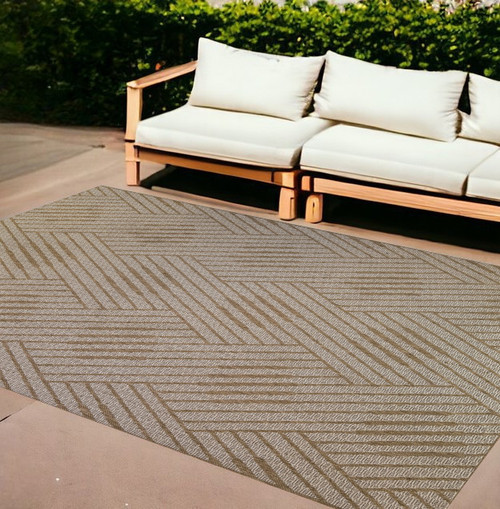9' X 12' Beige Geometric Stain Resistant Indoor Outdoor Area Rug - Beige