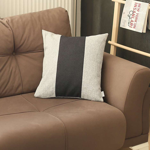 Homeroots Home Decor 18" x 18" Grey and Black Geometric Zippered Handmade Polyester Throw Pillow Cover
