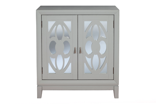 Clover Accent Chest