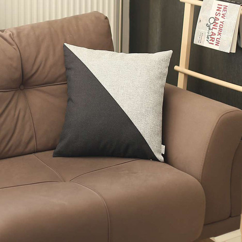 Homeroots Home Decor 18" x 18" Grey and Black Color Geometric Zippered Handmade Polyester Throw Pillow Cover