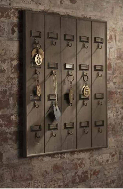 Rustic Recycled Pine Hotel Keyrack - 602401495265