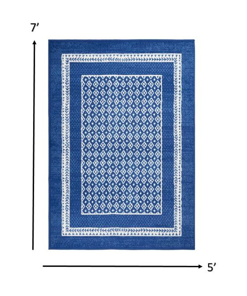5' X 7' Blue And White Geometric Area Rug