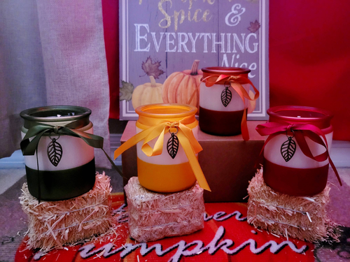 Leaf charm soy wax candle