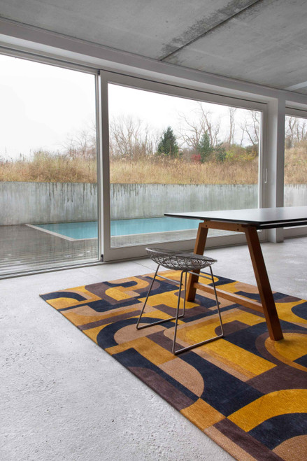8' X 11' Yellow And Black Geometric Washable Area Rug