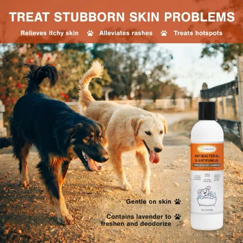 Classic's Medicated Pet Shampoo - Veterinary Treatment Against Ringworm, Mange, Lice, and Dry Skin