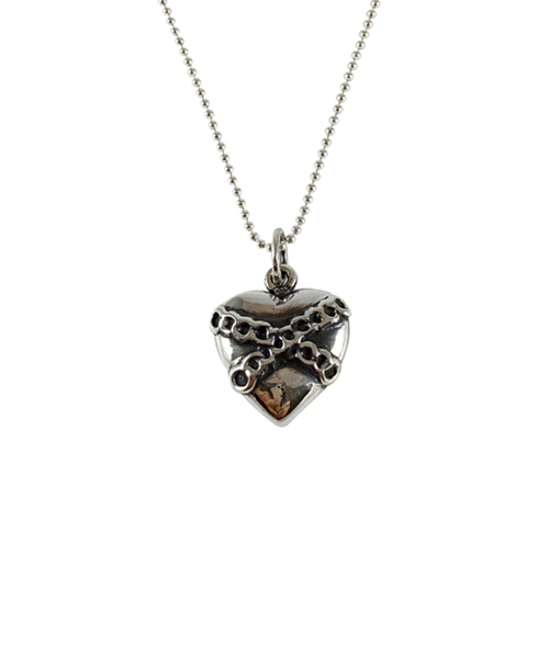 Chained Heart Pendant Necklace