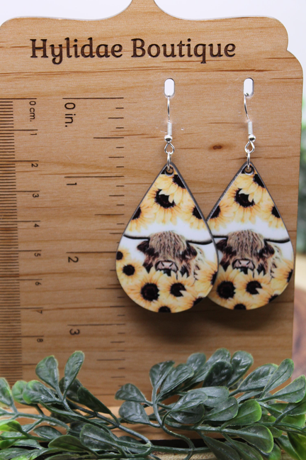 Highland Cow & Sunflowers || Teardrop Dangle Earrings