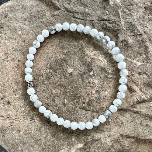 Howlite Bead Bracelet