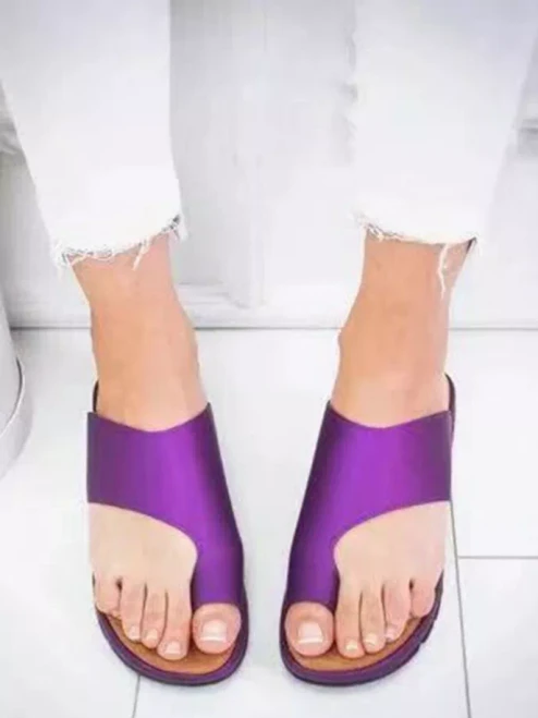 TOE RING BEACHWEAR SANDALS