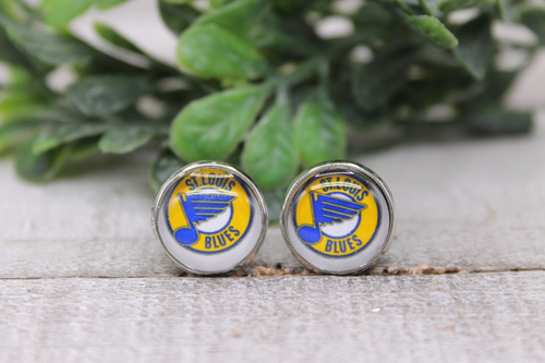 St Louis Blues Hockey Circle || 12mm Glass Stud Earrings
