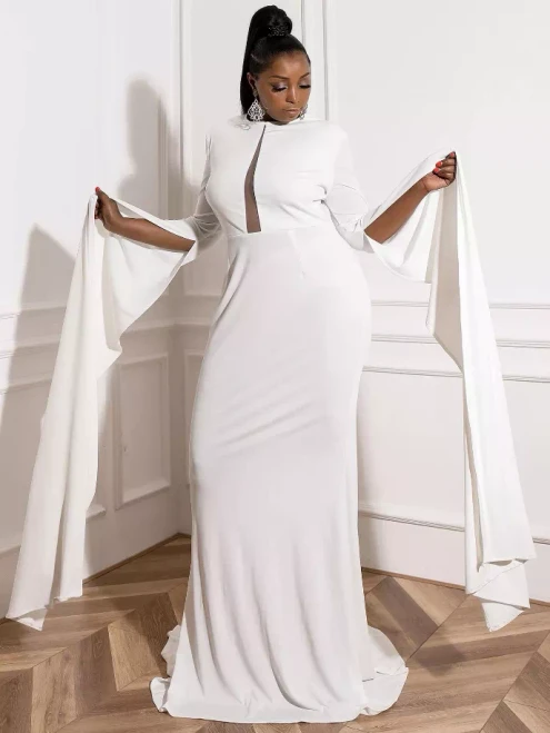 Elegant Dress With Flared Sleeves