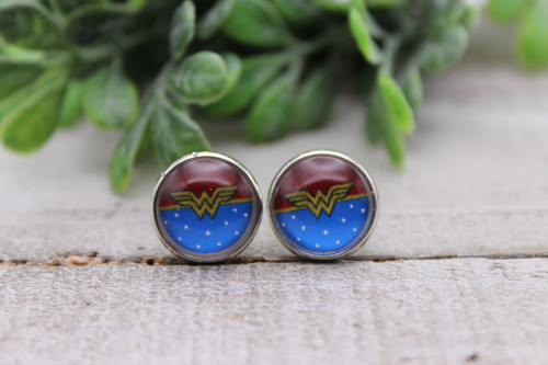 Wonder Woman || 12mm Glass Stud Earrings