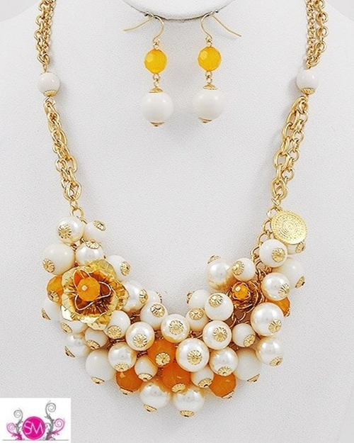 Goldtone Ivory Acrylic Pearl