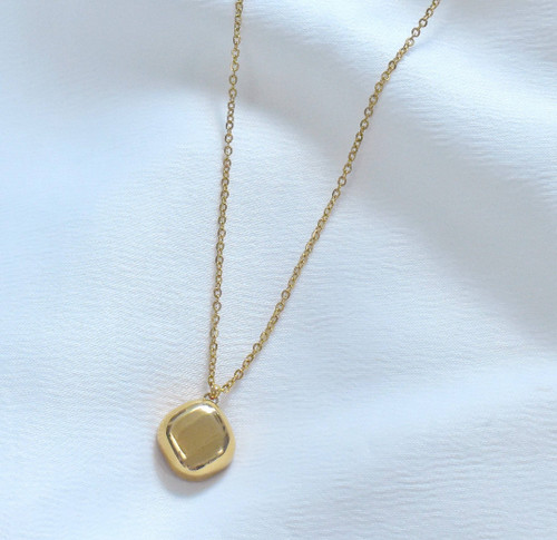 DESIREE EMERALD BIRTHSTONE PENDANT - MAY SAMPLE