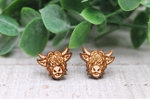 Highland Cow || 15mm Wood Stud Earrings