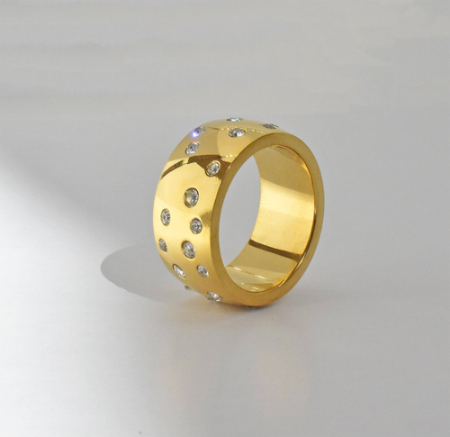 OPHELIA THICK GOLD PAVE RING