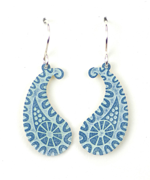 Large Blue/White Paisley Pattern