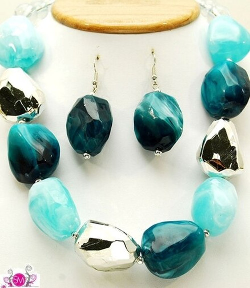 Gorgeous Three Color Blue Bead Set