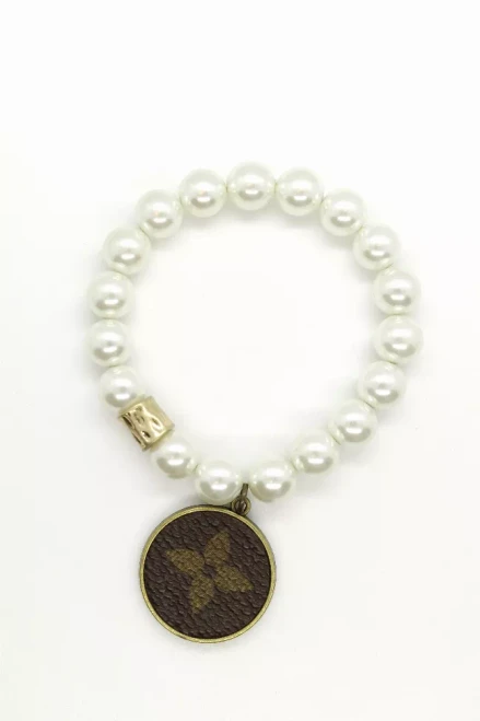 LV Again -Pearl and Gold Brass Accent Stretch Bracelet