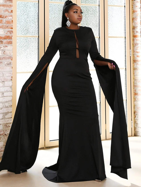 Elegant Dress With Flared Sleeves
