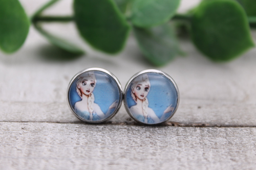 Elsa | Glass Stud Earrings | Hypoallergenic