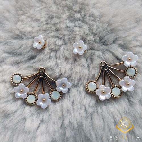 Pastel Floral Backdrop - Stud/Cluster