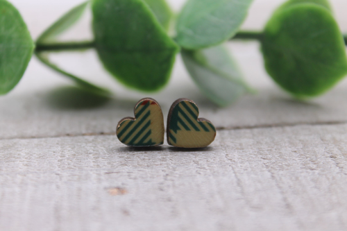 Plaid Hearts Wood Stud Earrings