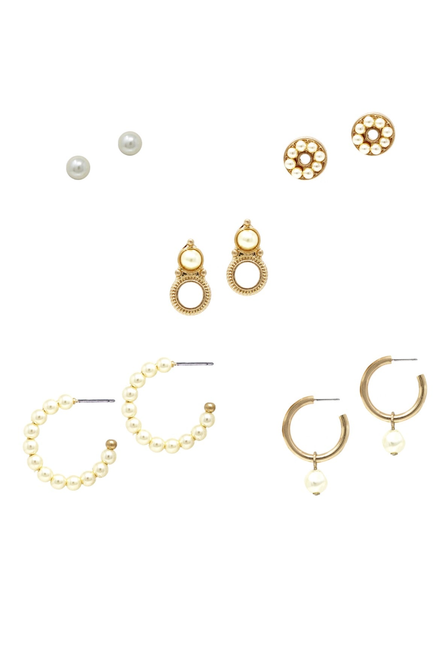 Classic Pearl Earrings 