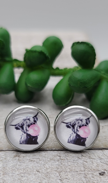 Bubblegum Highland Cow || 12mm Glass Stud Earrings