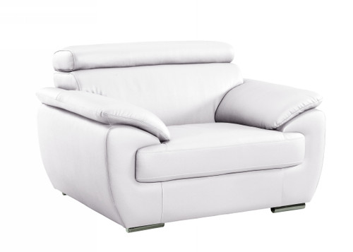Homeroots Living Room 32" to 38" White Captivating Leather Chair, White