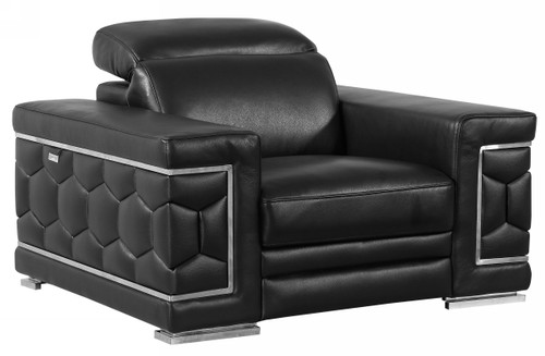 Homeroots Living Room 29 to 38 Inch Black Sturdy Recliner Chair