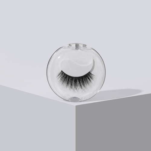 Flying Lashes