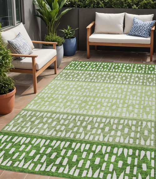 5' X 8' Green Sage And Ivory Geometric Washable Indoor Outdoor Area Rug