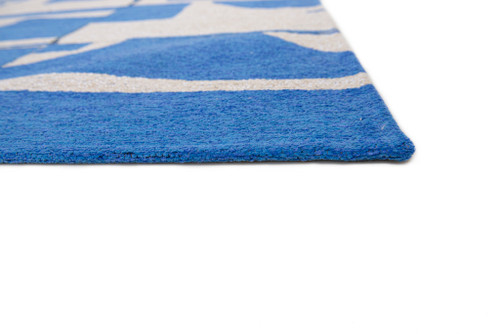 7' X 9' Blue And White Geometric Washable Area Rug