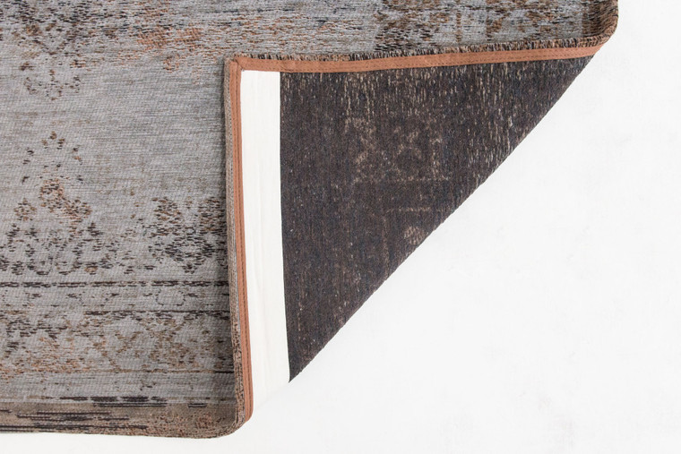 Homeroots Home Decor 6' X 8' Gray and Beige Medallion Non Skid Area Rug